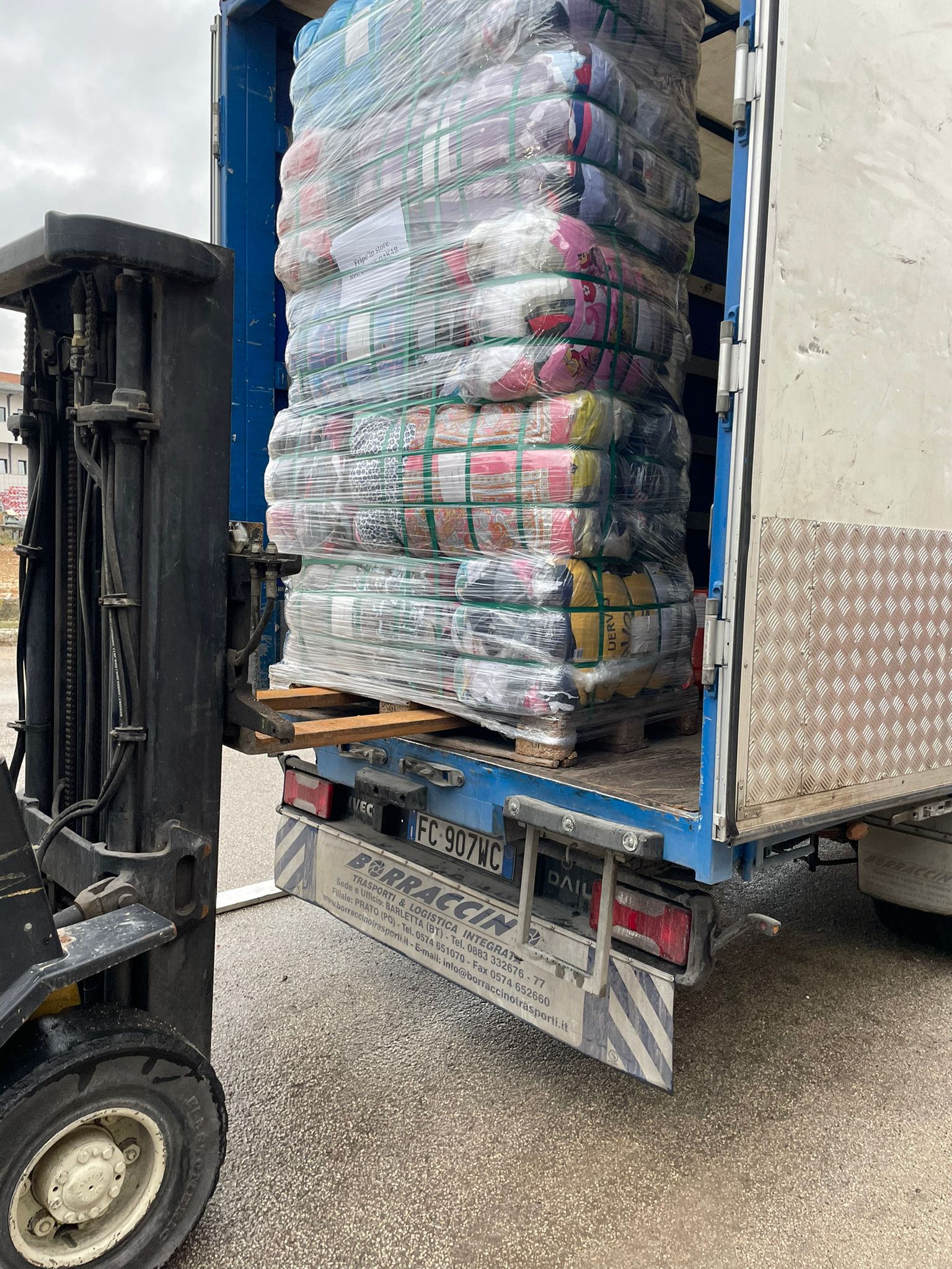 20 kilos Friperie 1er choix grade A-homme HIVER mixtes toutes tailles