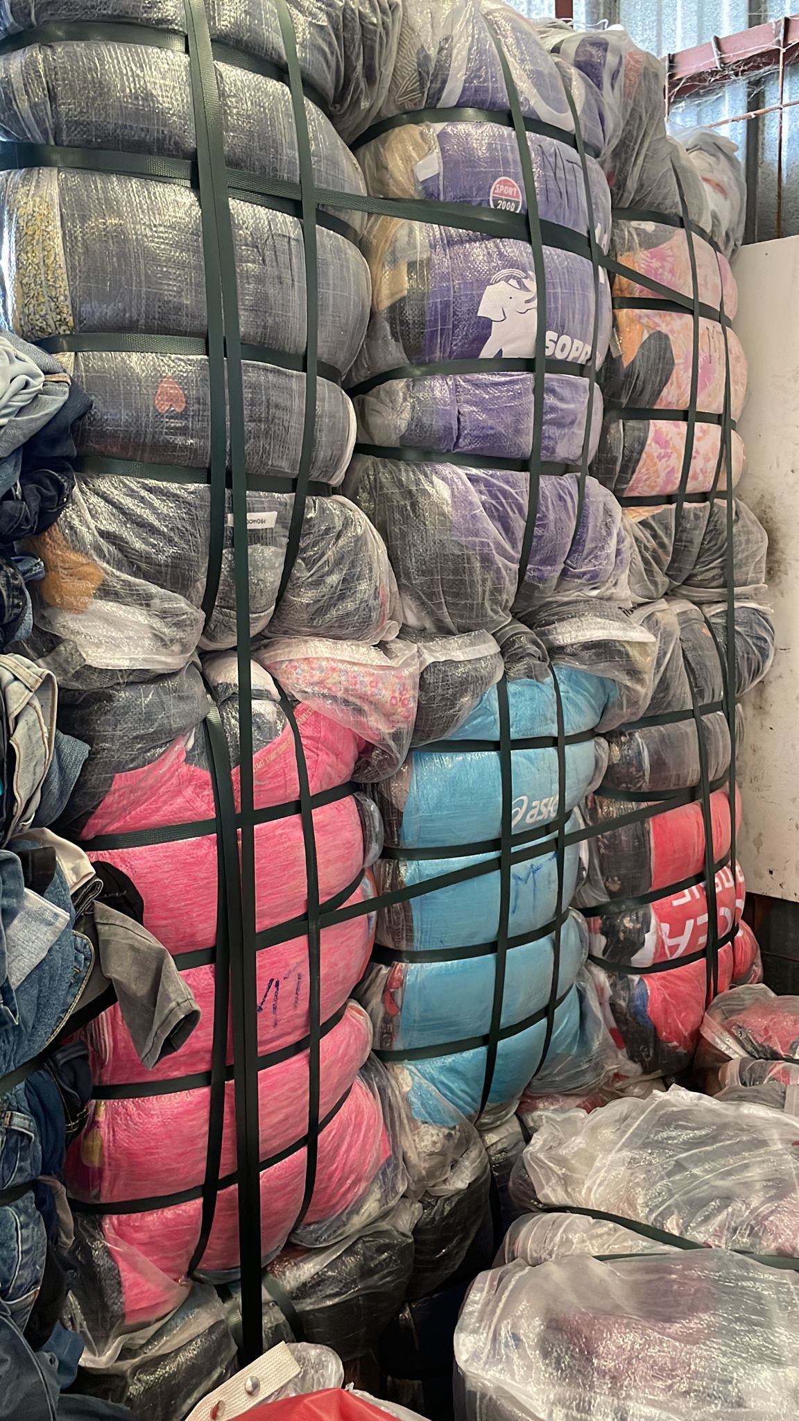 6 balles de 45 kilos qualité 1 saison été MIX femme homme enfants LIVRAISON FRANCE OFFERTE