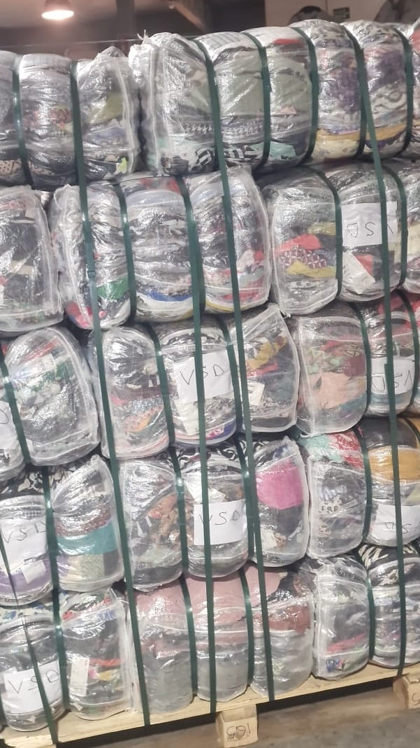 PALETTE DE 15 BALLES DE 45 kilos BALLES FEMME été qualité A