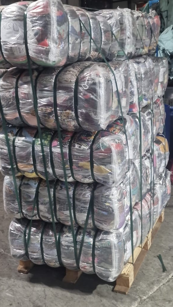 PALETTE DE 15 BALLES DE 45 kilos BALLES FEMME été qualité A