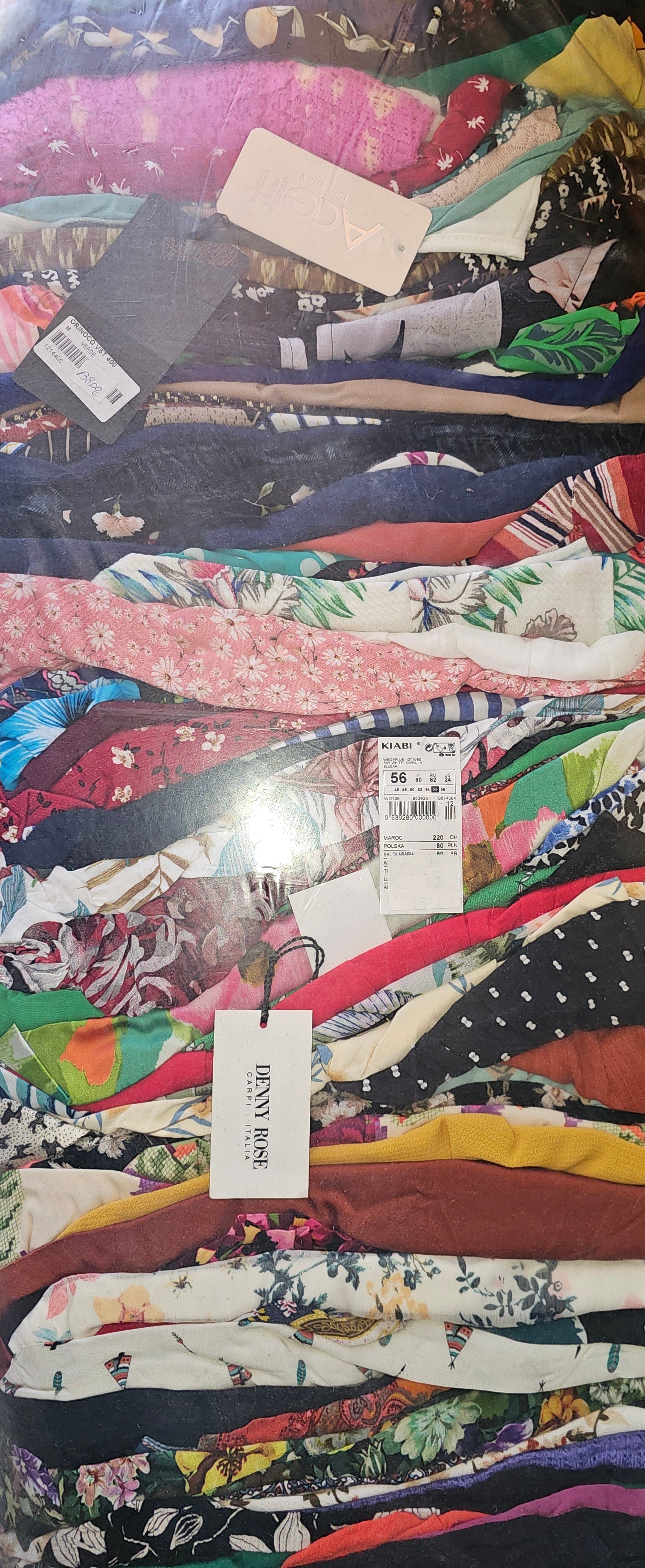 20 kgs FRIPERIE CREME  spécial boutique  vêtements femme été