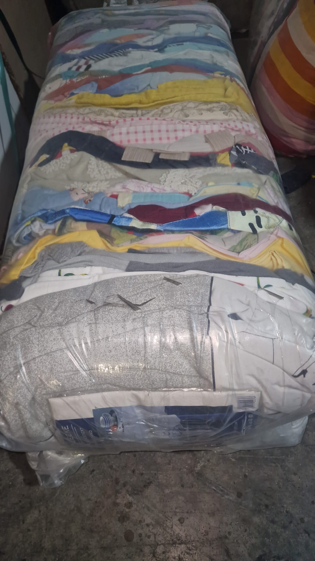 Linge de maison ete-friperie qualité A-10 balles 45kgs